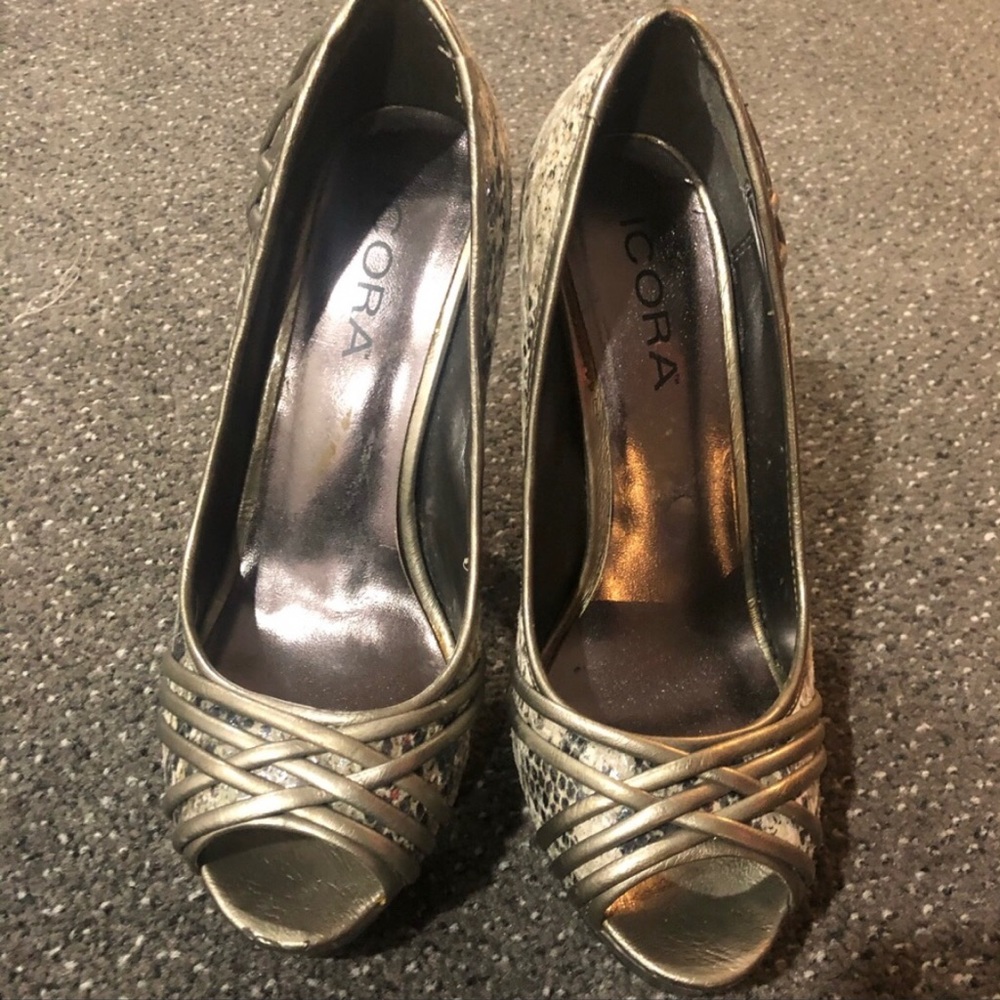Peep toe high heels